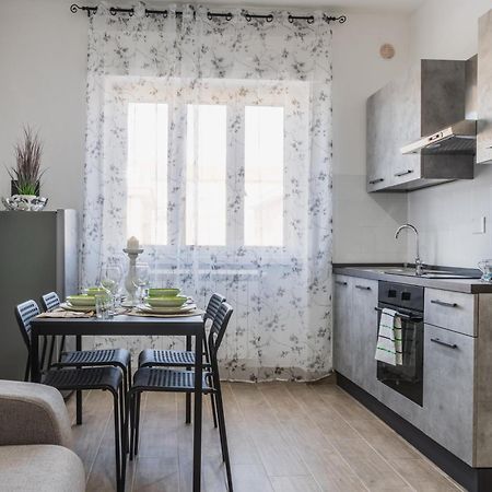 Enjoy And Fly Apartment Фиумичино Екстериор снимка