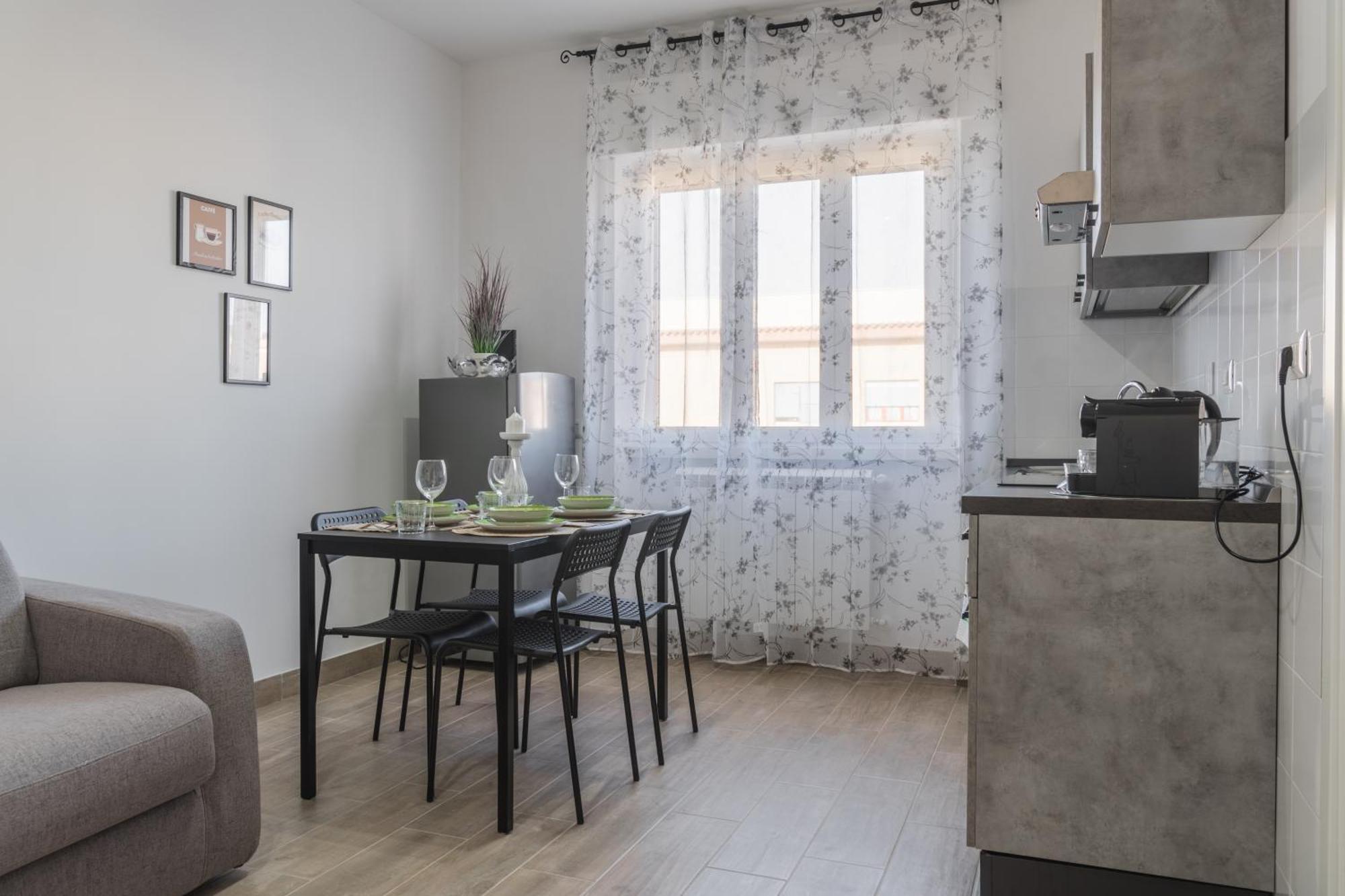 Enjoy And Fly Apartment Фиумичино Екстериор снимка